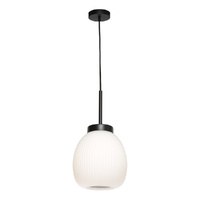 Garman 1Lt Pendant Black